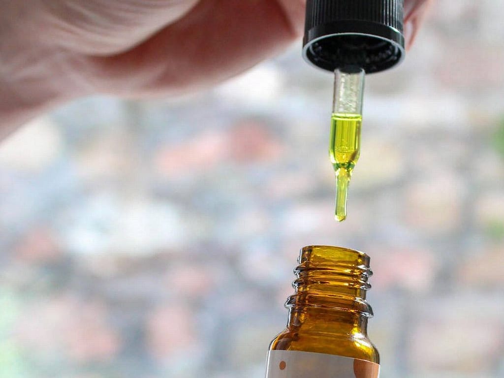 What Makes Cannagenix CBD Oil Different?